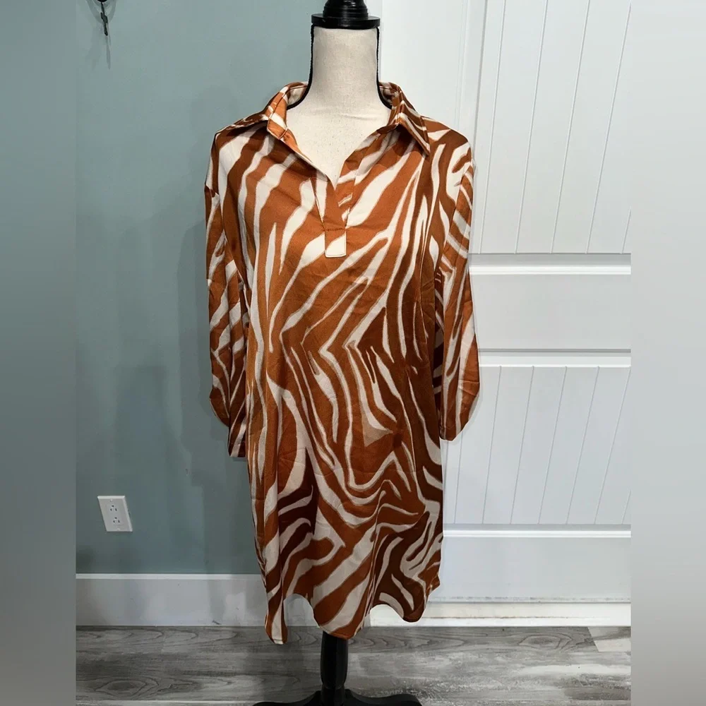 Entro Brown/Cream Zebra printed satin tunic top size medium